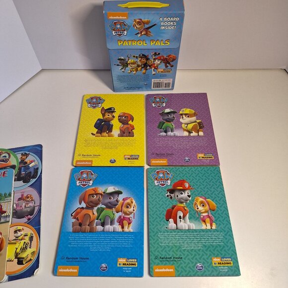 5 Paw Patrol Board Books 4 Pals w box Lot & Pups Save The Day Nickelodeon - Picture 6 of 8